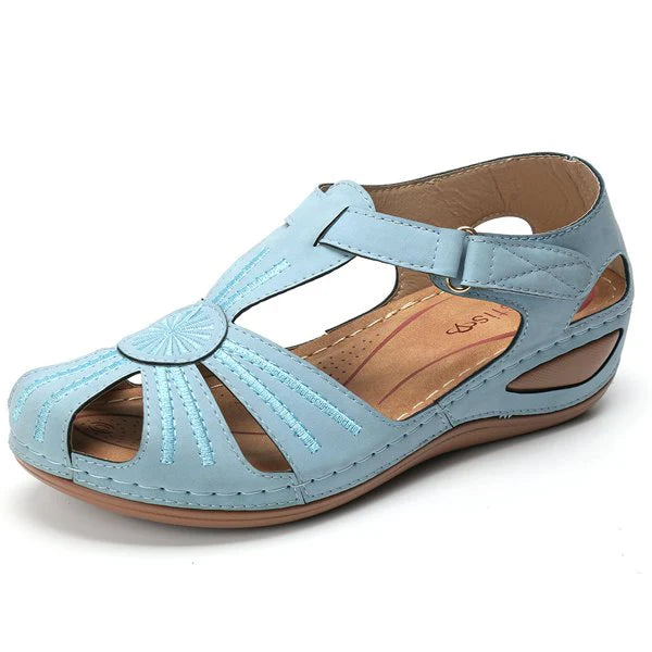 COMFY ELEVATE WEDGE SANDALS